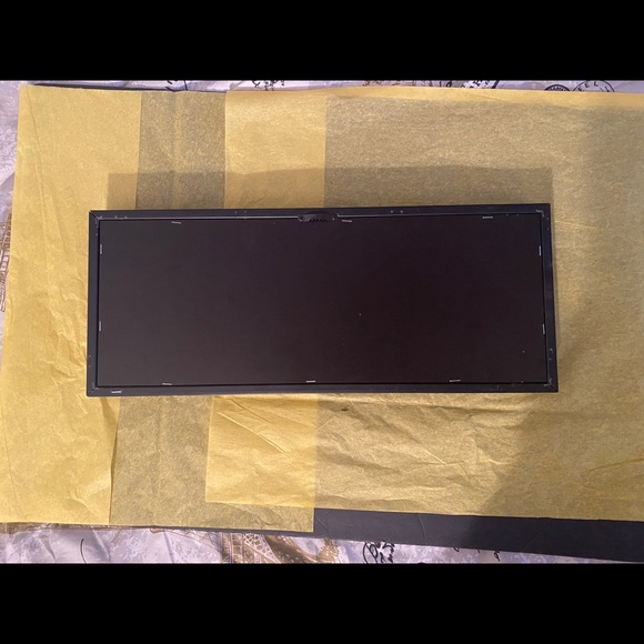 Decor - Picture 4 of 4